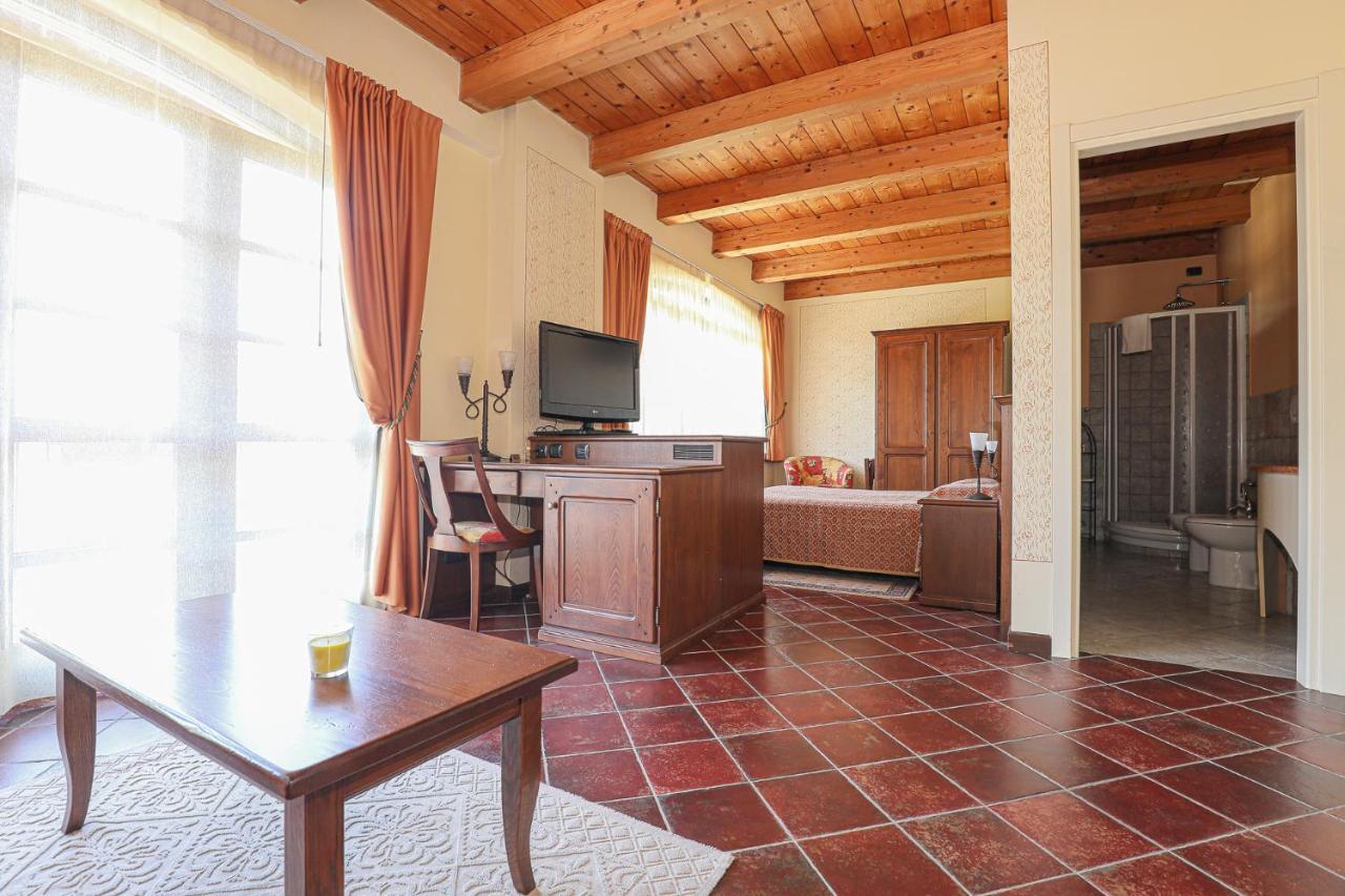 Cascina Giuli Villa Alba  Ngoại thất bức ảnh